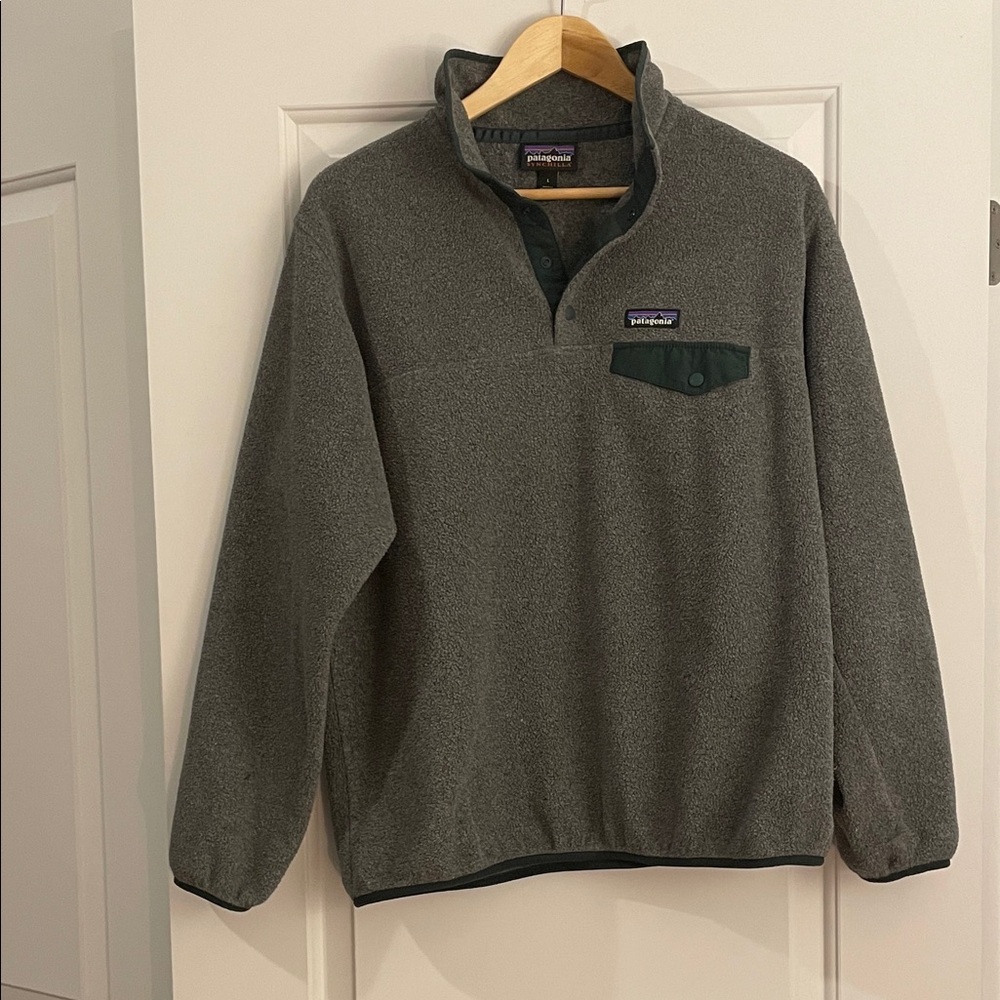 Patagonia Charcoal Fleece with Forest Green Trim